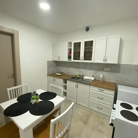 Apartment Milakovic *